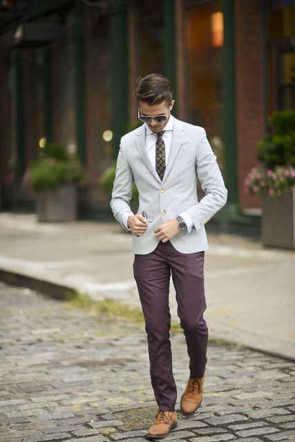 esporte fino masculino com blazer e tênis