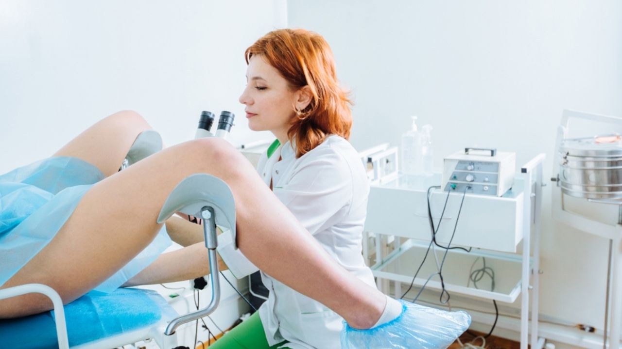 Papanicolau e Gravidez: Segurança e Benefícios para Mãe e Bebê