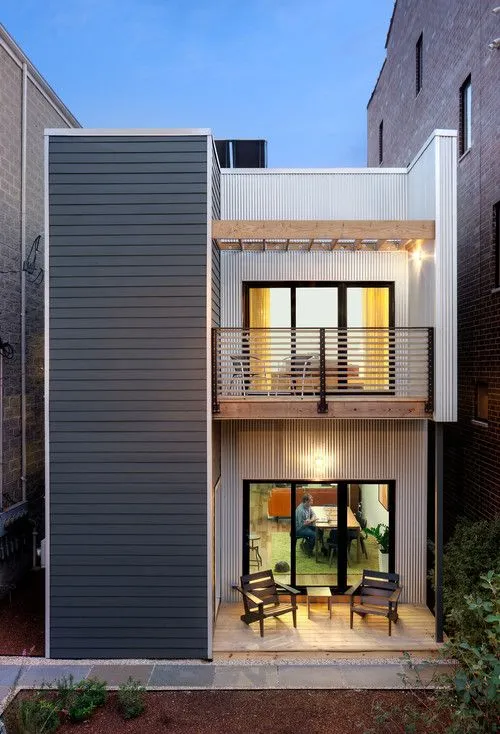 fachada casa pequena com telhado aparente