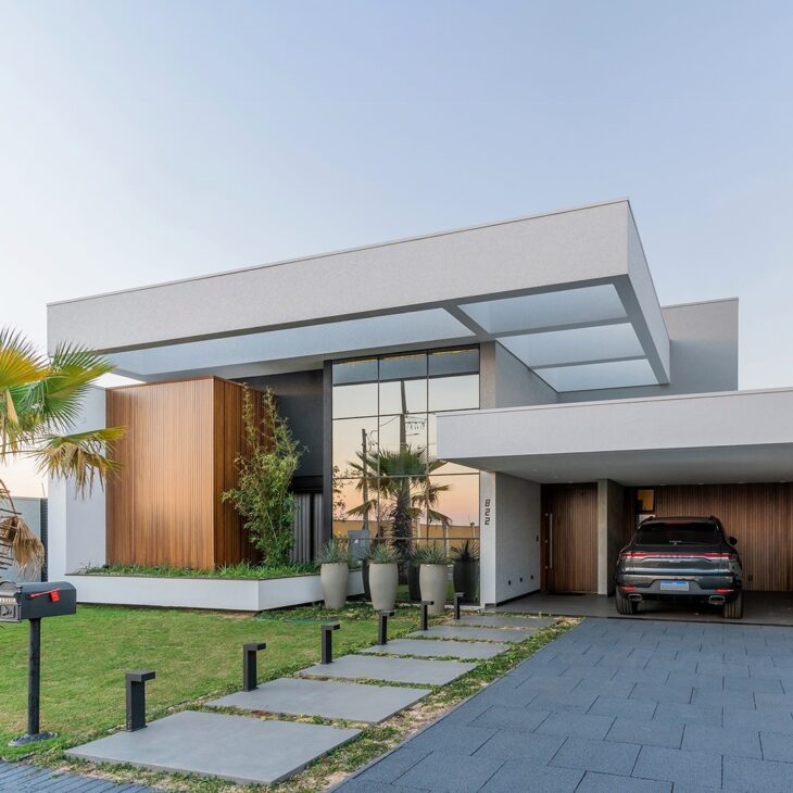 fachada casa térrea com porcelanato