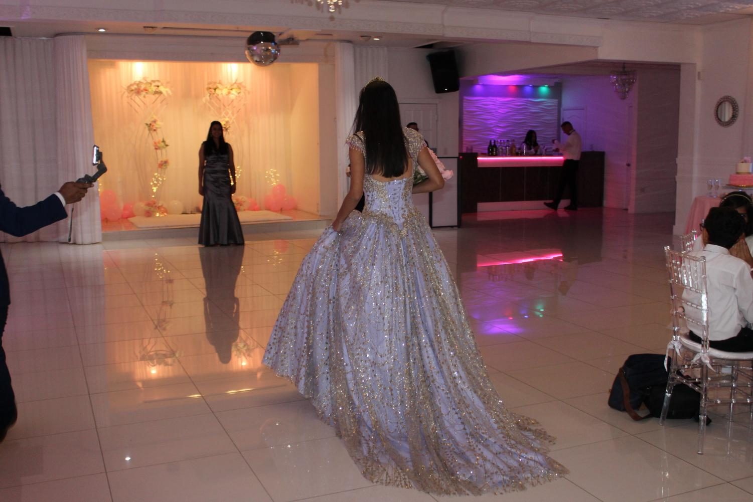 Ideias de Legendas e Músicas para Seus Fake Stories de 15 Anos