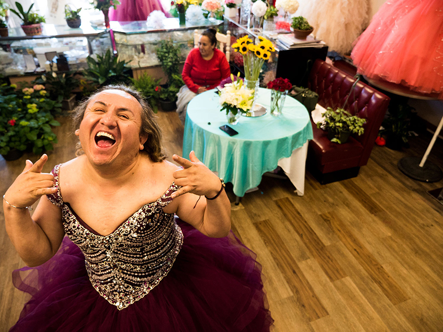 Desvendando os Segredos dos Vídeos Fake de Festas no TikTok