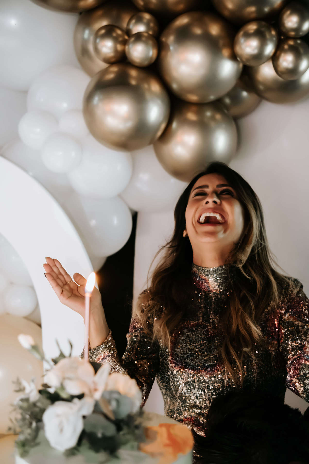 Tendências de Cores e Estilos para Festas de 40 Anos Femininas e Masculinas