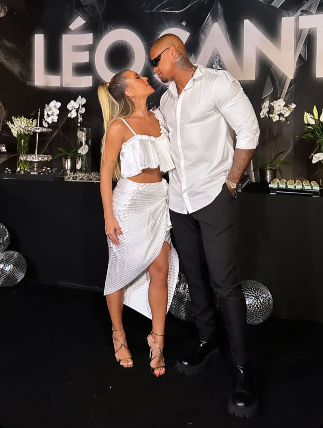 Guia Completo de Looks Femininos para Festa All Black