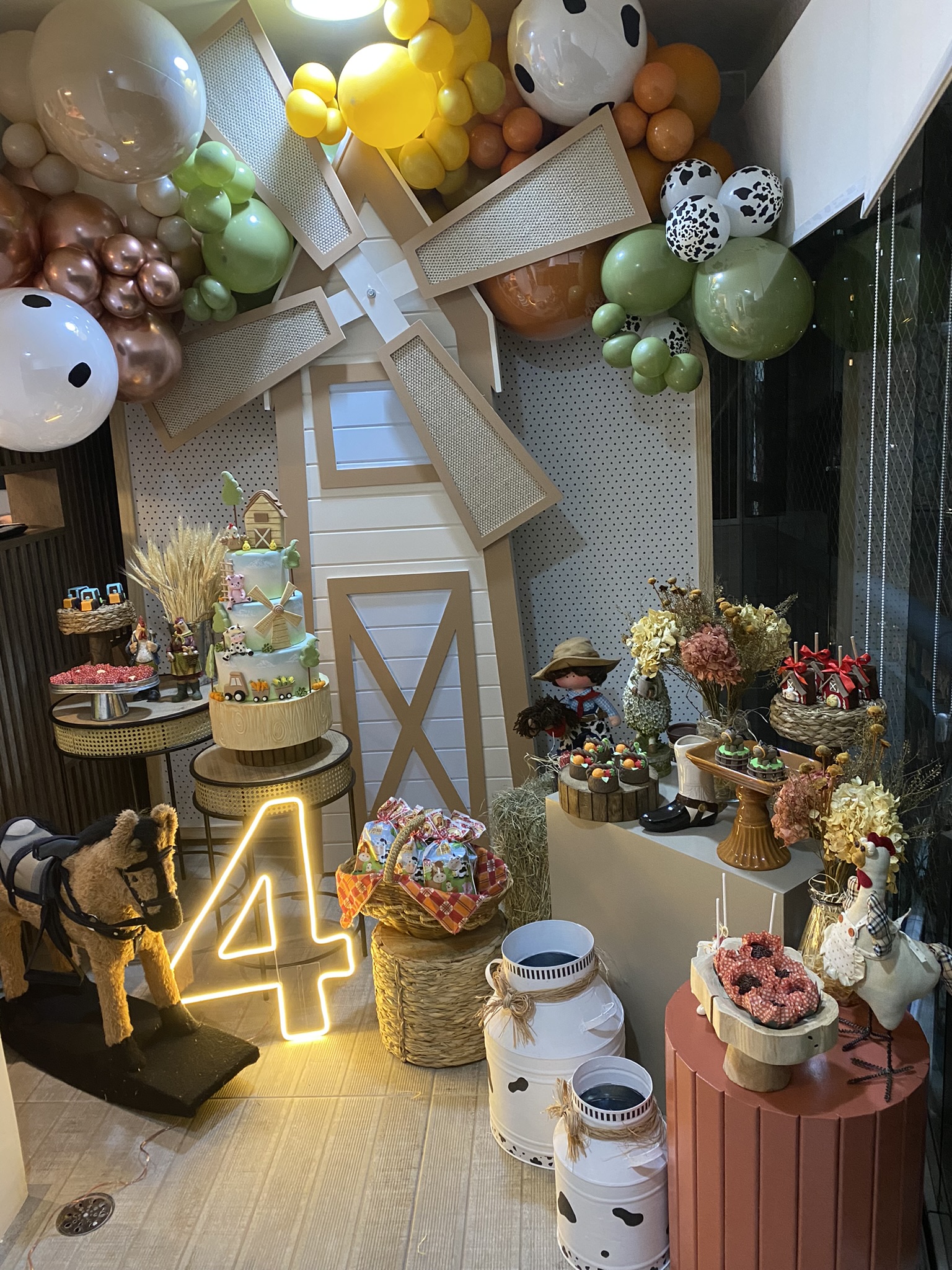 DIY: Decoração festa fazendinha com materiais recicláveis