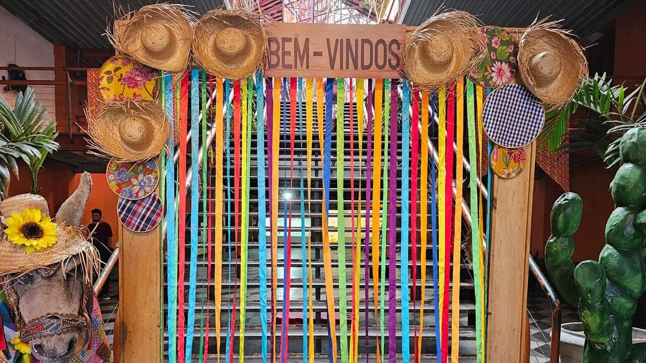 bandeirinhas coloridas