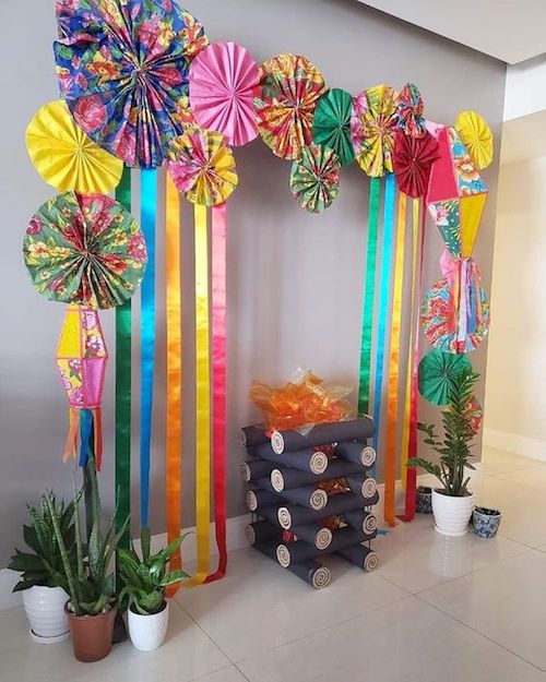 decoração de festa junina vs decoração de festa julina