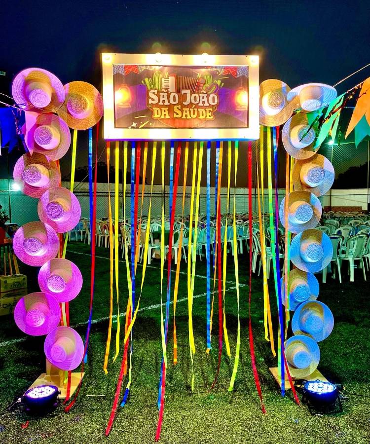 decoração de festa junina vs decoração de festa julina