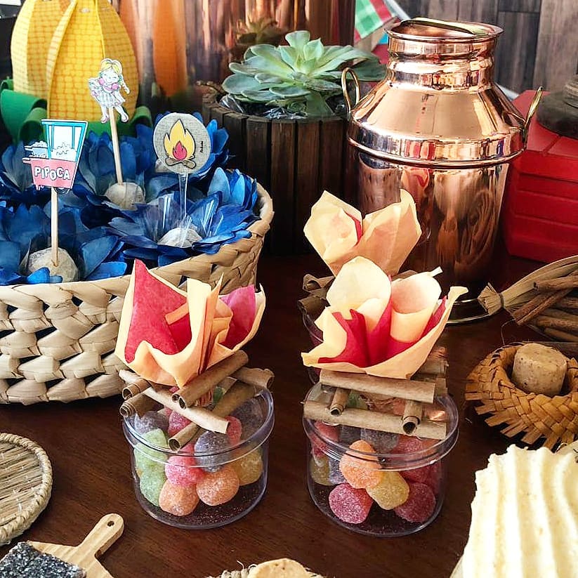 erros comuns ao acender fogueira junina