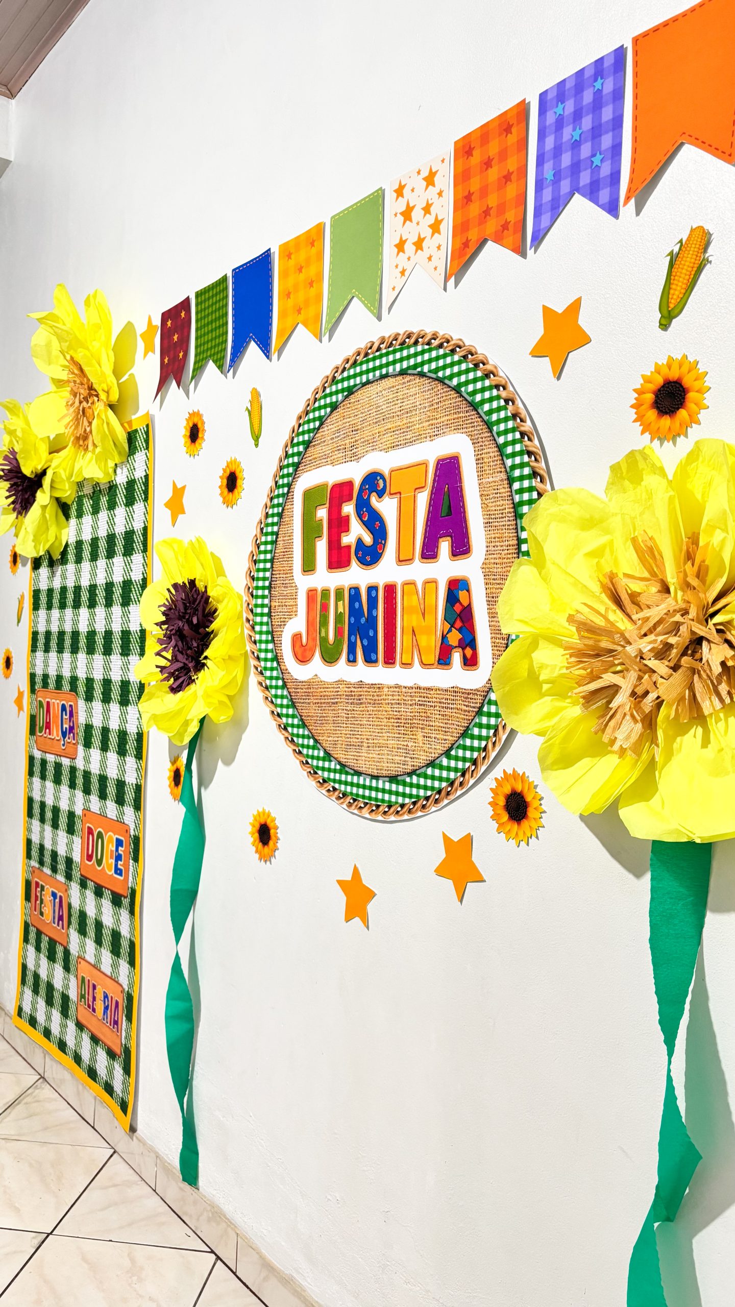 painel de festa junina com nome
