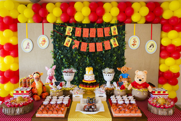 Onde encontrar kits de decoração Ursinho Pooh para alugar