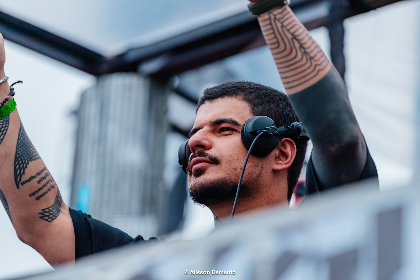 Vintage Culture: Análise da Ascensão Global do DJ Brasileiro