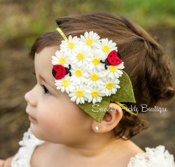 flor de feltro para cabelo