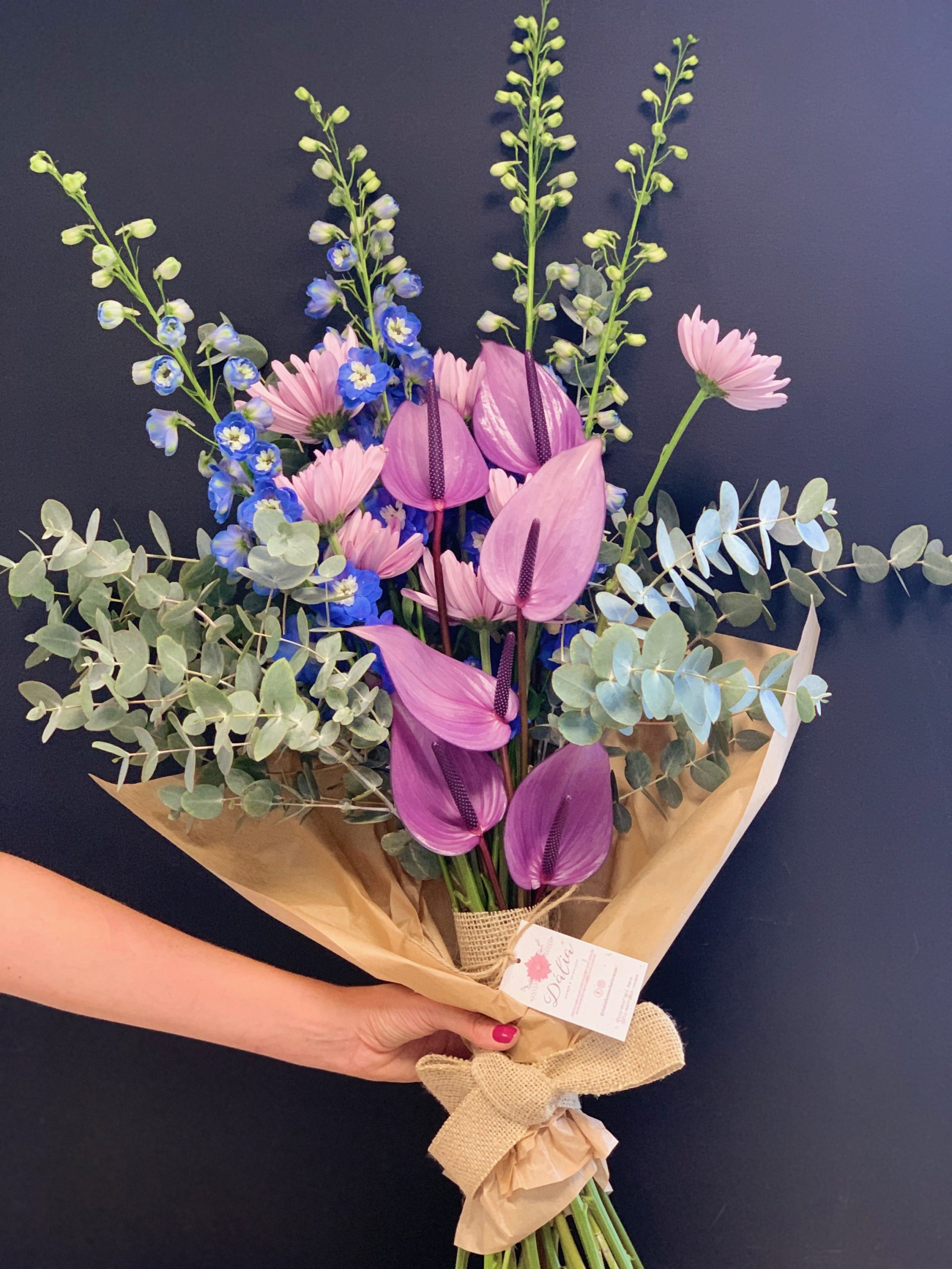 como cultivar flores roxas