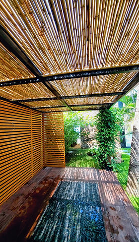 Guia Completo: Como Escolher o Melhor Forro de Bambu para Seu Pergolado