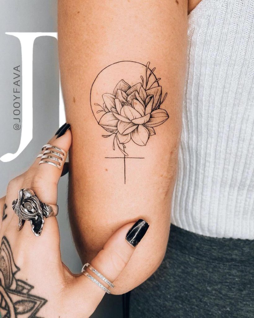 erros comuns ao escolher tatuagem feminina delicada