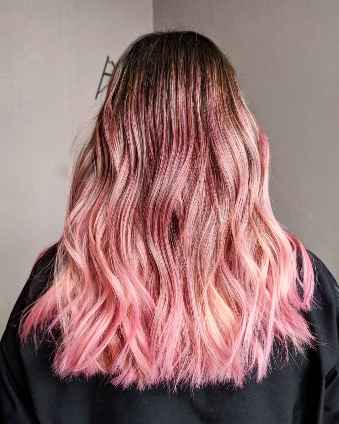 Produtos Essenciais para Cabelos Coloridos: Marcas e Dicas de Uso