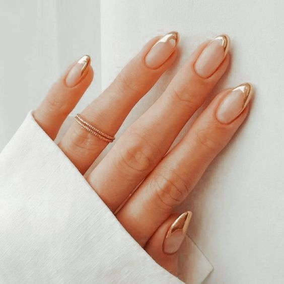 Francesinha Invertida Unha Amendoada (Moon Nails)