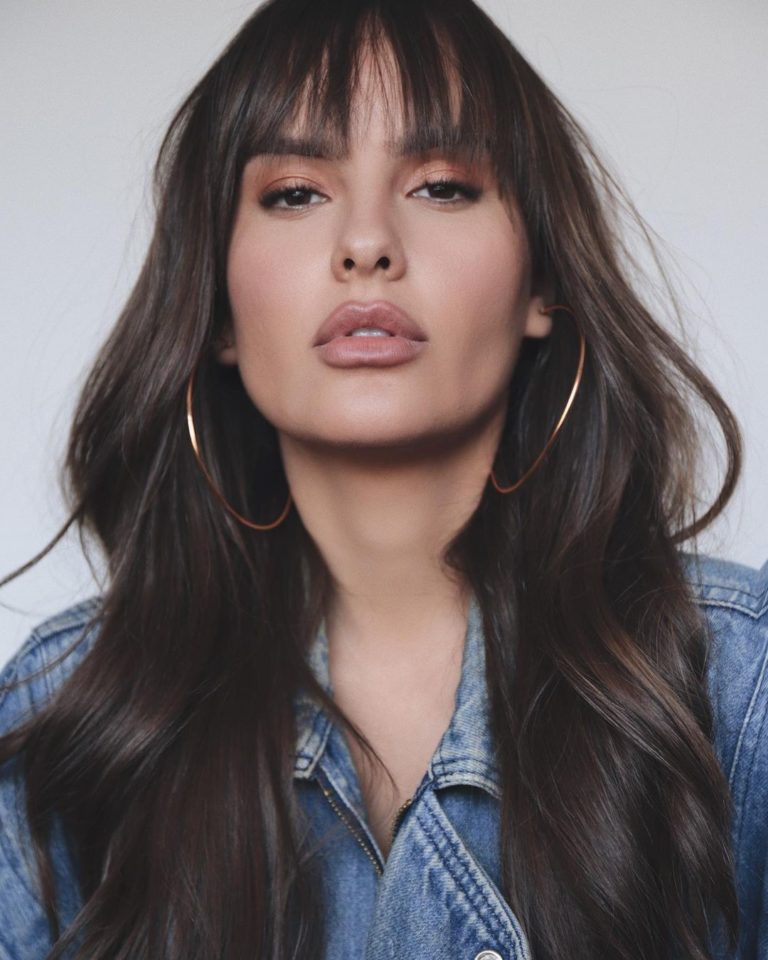 Guia Completo: Como Escolher a Franja Perfeita para o Seu Rosto