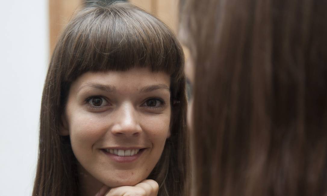 franja curta para rejuvenescer