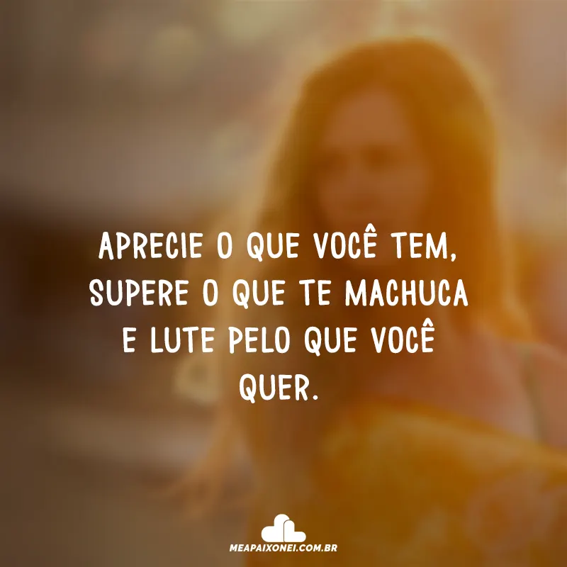 Frases para foto sozinha atraente que vão turbinar sua autoestima em 2026