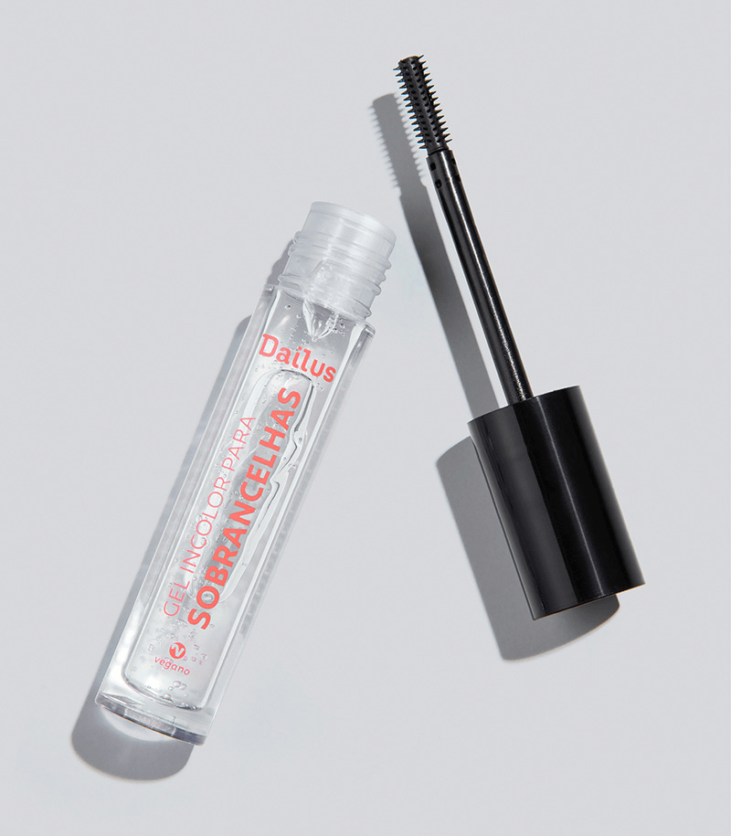 Gel de Sobrancelha com Ativos de Crescimento: Vale a Pena?