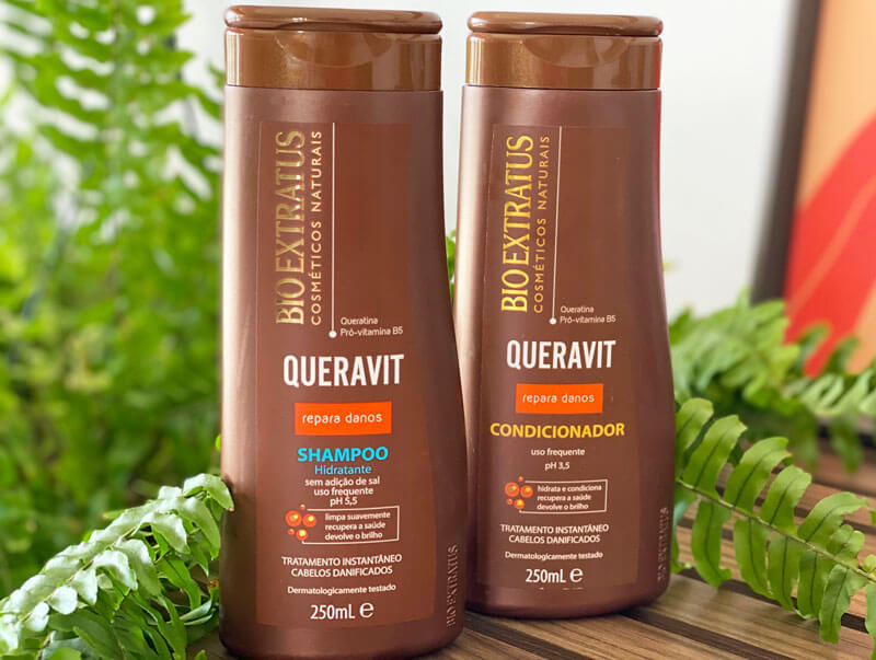 5 ideias de títulos:
1. Cronograma Capilar: O Guia Completo para Recuperar Cabelos Danificados
2. Cabelos Quebradiços Pós-Química: Como a Hidratação Profunda Pode Salvar Seus Fios
3. Ingredientes Essenciais para uma Máscara de Hidratação Poderosa
4. Passo a Passo: A Rotina Ideal para Cabelos Fortes e Saudáveis Após Química
5. Eudora Siàge Hair Plastia vs. Kérastase Thérapiste: Qual a Melhor Opção para Você?