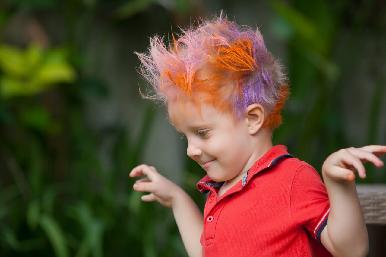 Guia Completo: Spray de Cabelo Temporário para Crianças - Segurança e Aplicação