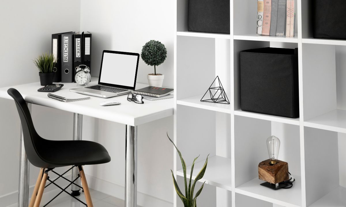 quanto custa decorar mesa home office feminina