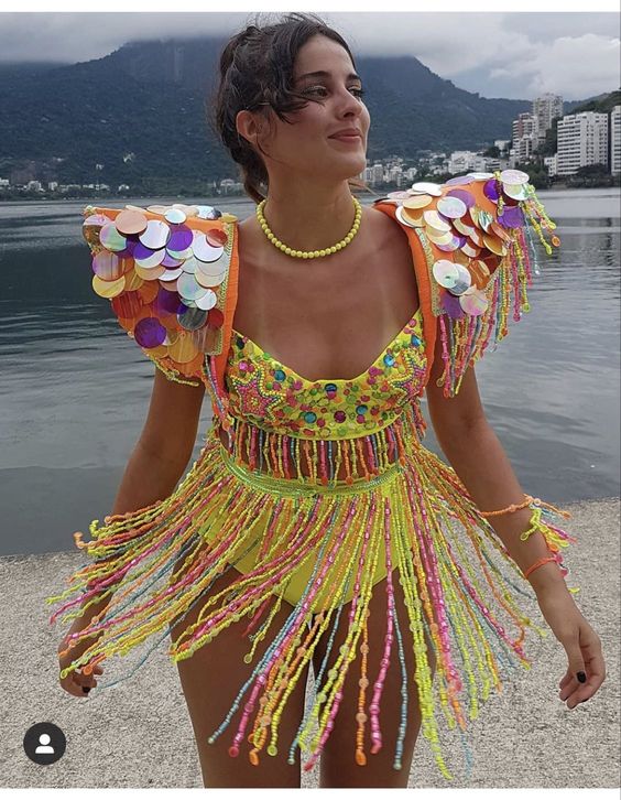 ideia de fantasia de carnaval feminina