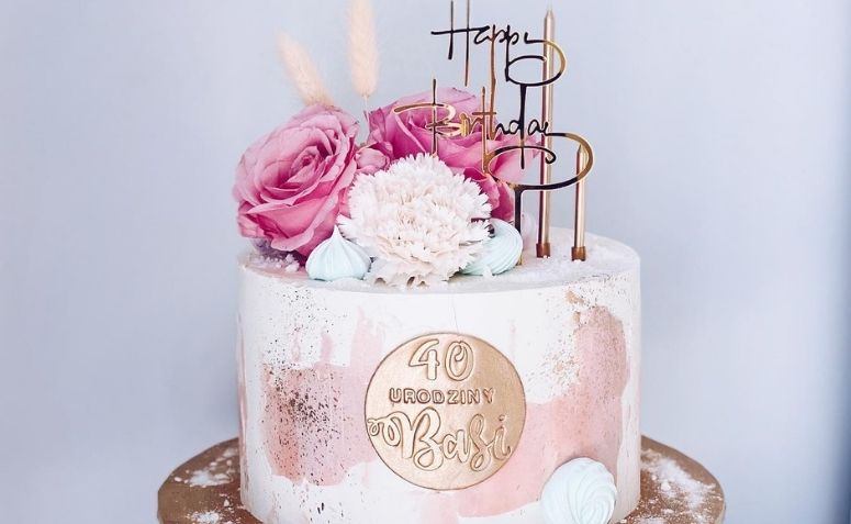 bolos de aniversário simples e bonitos