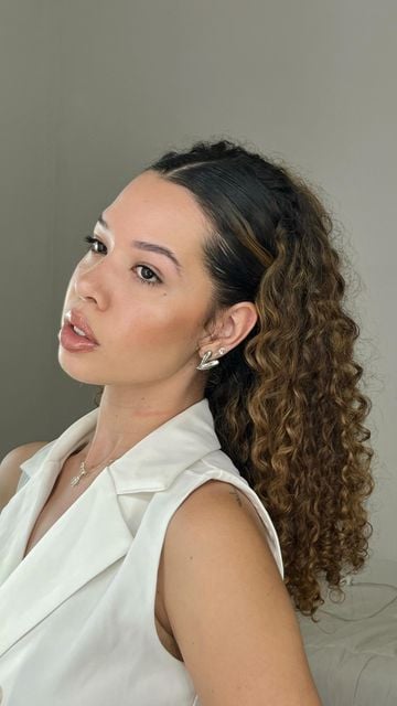 ideias de cabelo cacheado longo preto para se inspirar