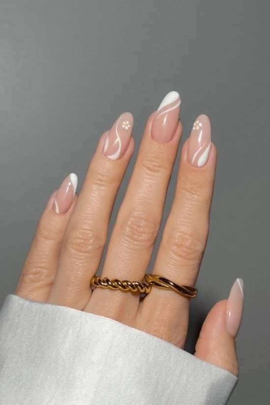 Unhas roxas francesinha