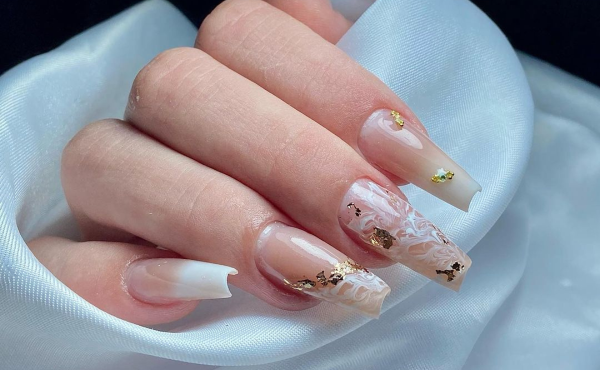 unhas encapsuladas