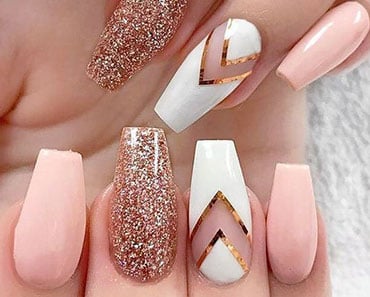 erros comuns ao fazer unhas claras em casa