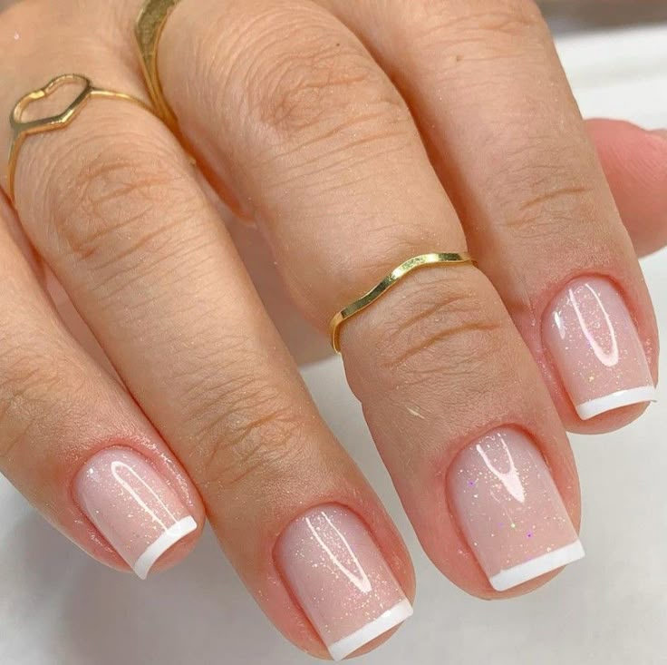unhas claras vs unhas escuras qual escolher