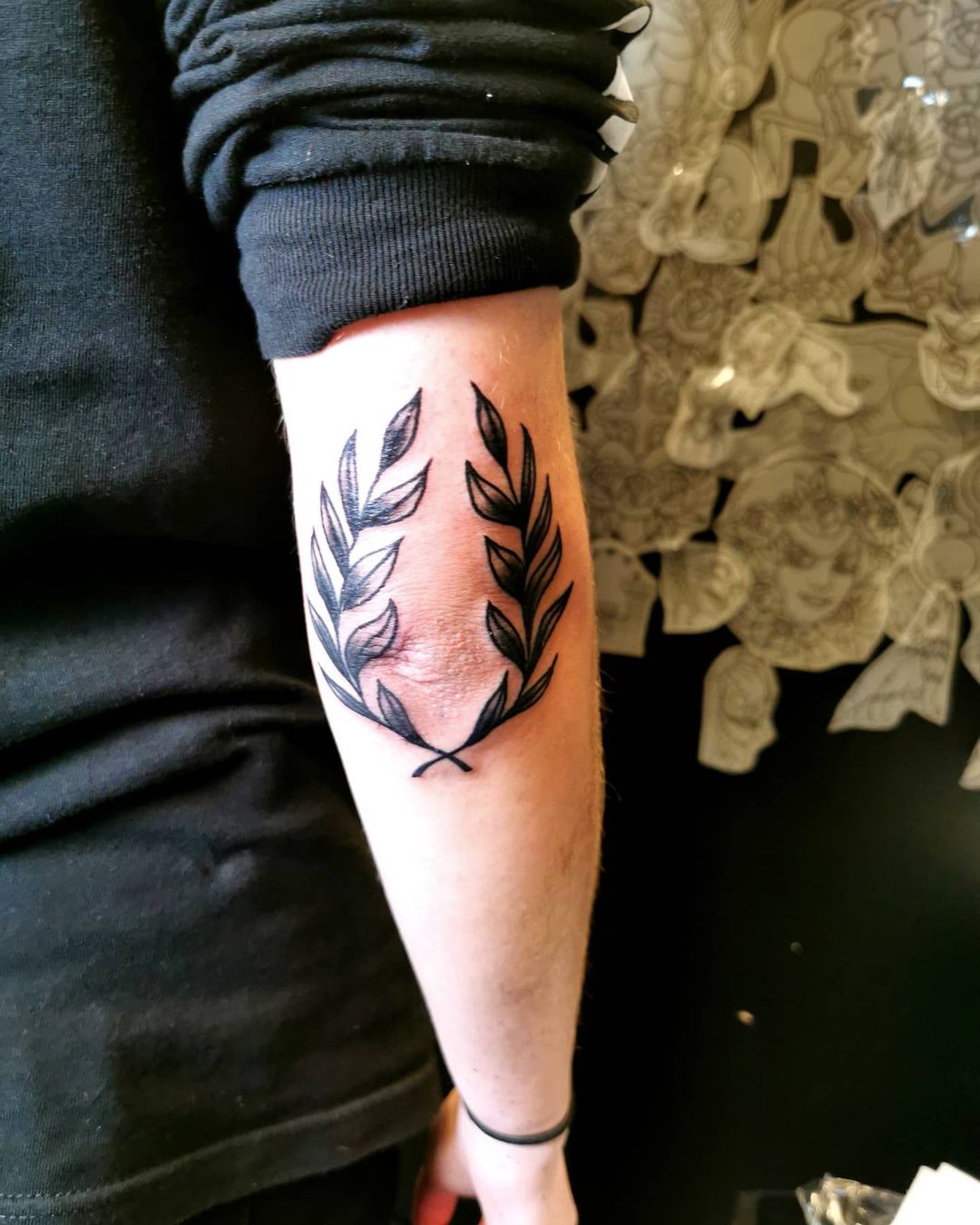 ideias tatuagem cotovelo feminina masculina