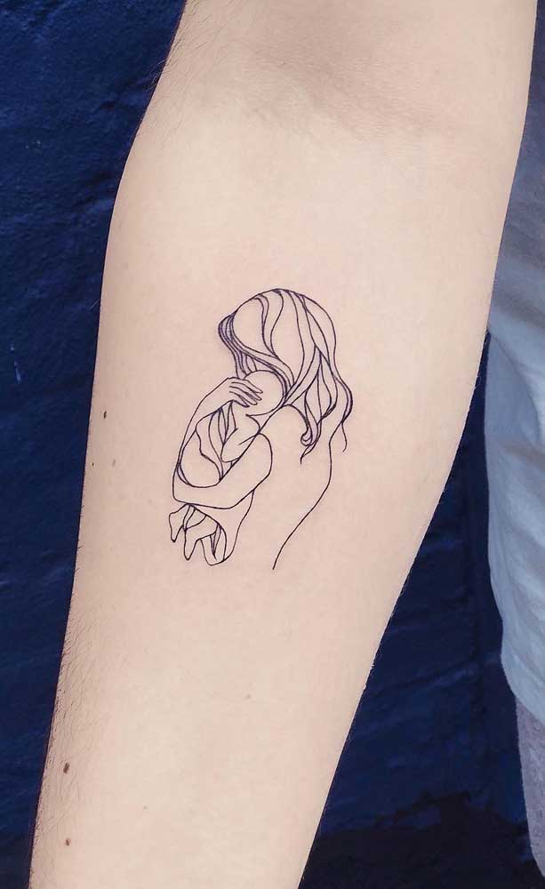 tatuagem mae e filho minimalista ou realista