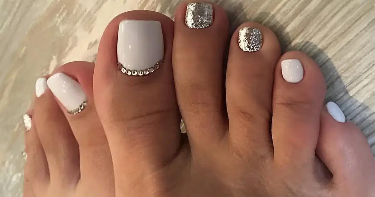 unha do pé com glitter passo a passo