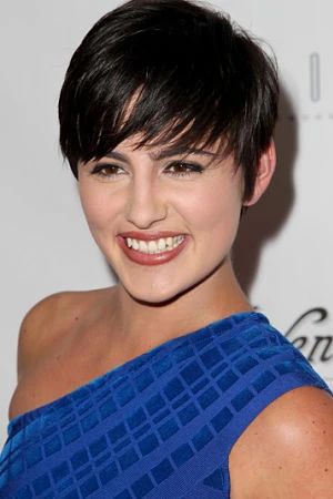 Como Jacqueline Toboni mantém seu cabelo curto: dicas e inspirações