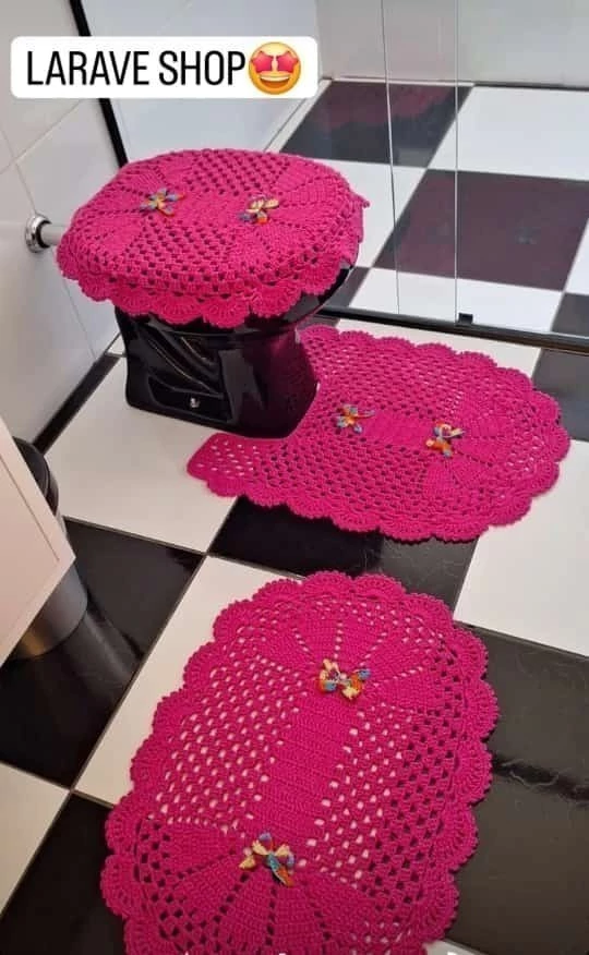 Tapete banheiro crochê flor