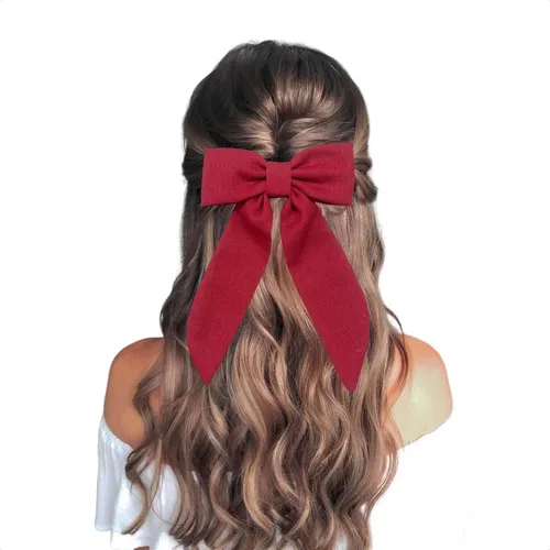 Laços de Cetim vs. Veludo: Qual o Melhor para o Seu Look?