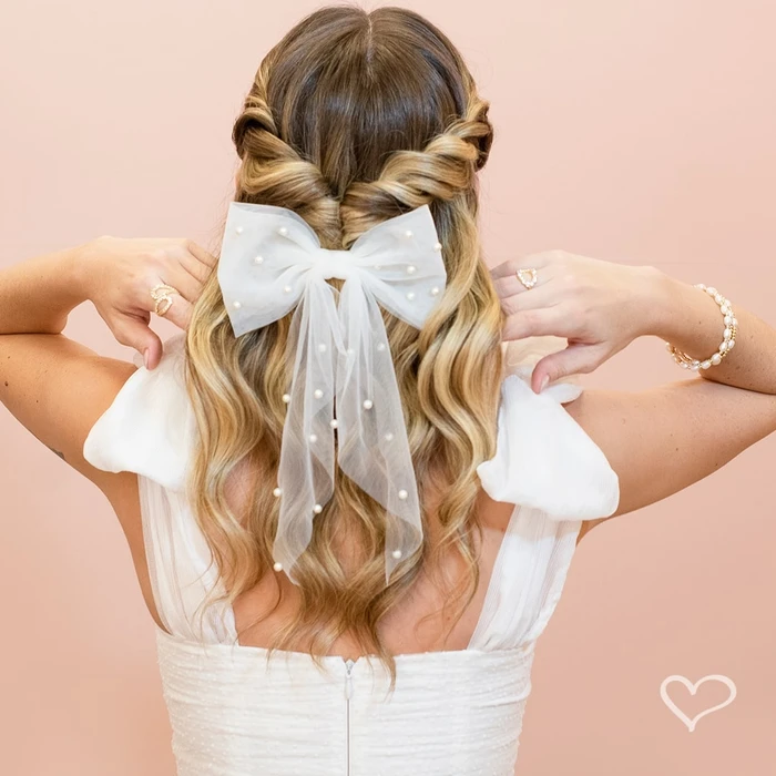 laços de fita para cabelo