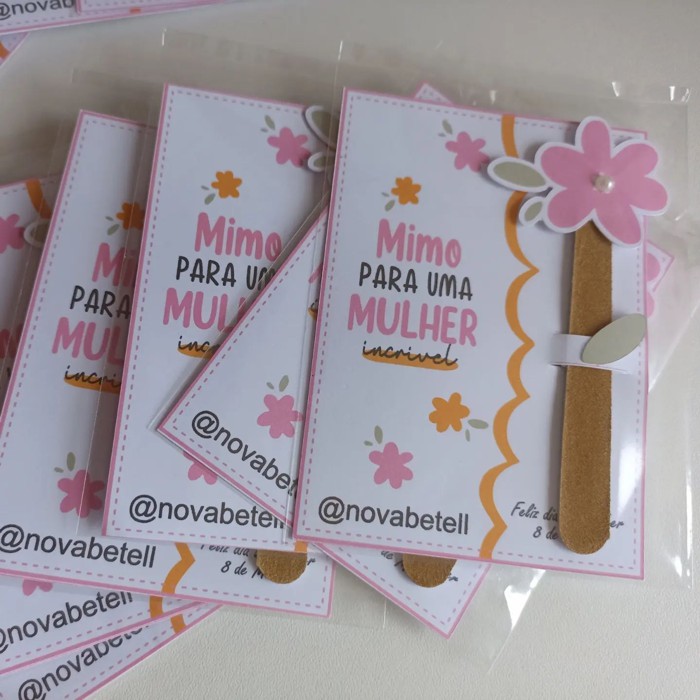 Como Escolher a Lembrancinha Perfeita para o Dia da Mulher em Escolas