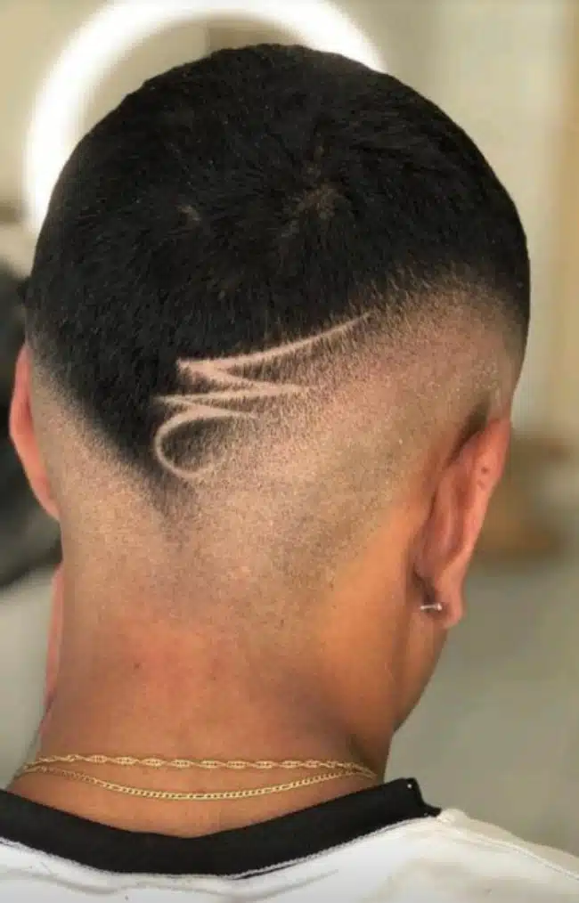 Manutenção do Risquinho: Dicas para Manter seu Corte Sempre Afiado