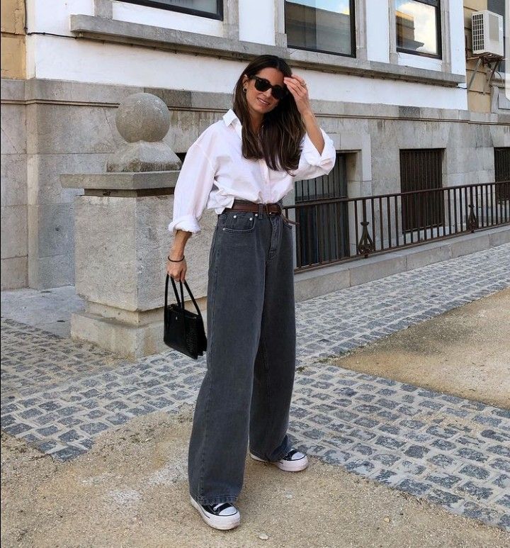look calça preta feminina