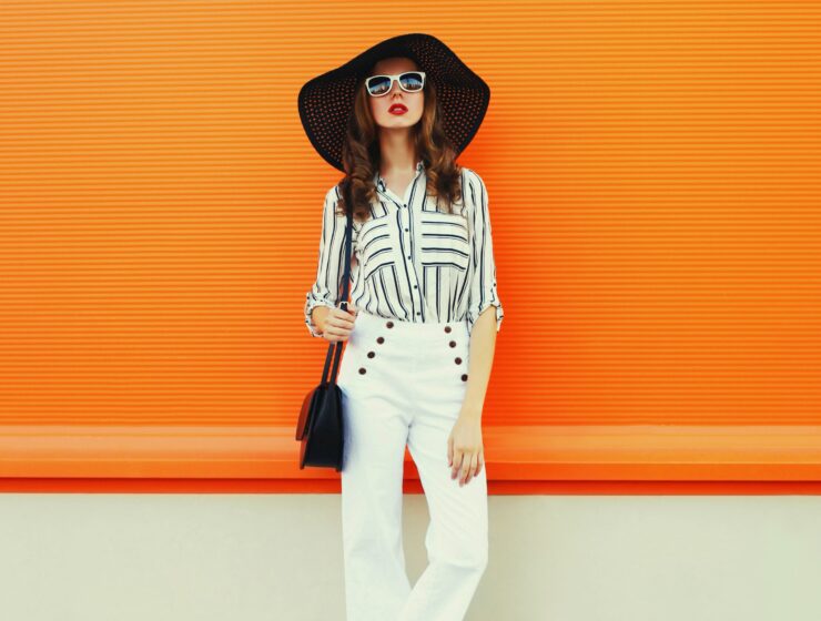 como combinar blazer com jeans para look casual chic