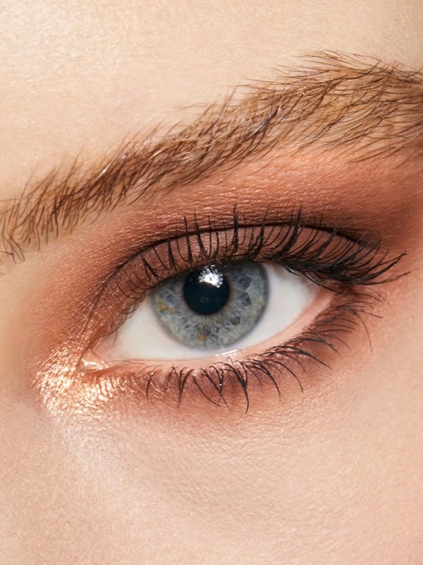 Paletas de Sombras Neutras Essenciais para um Olhar Nude Impecável