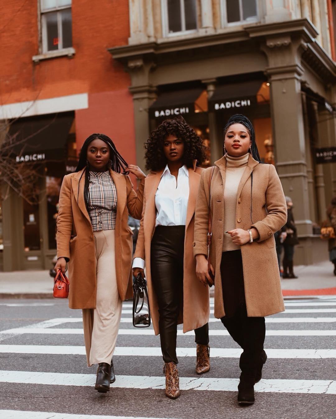 Jaqueta Puffer em 2025: Como Atualizar a Peça Queridinha com Estilo