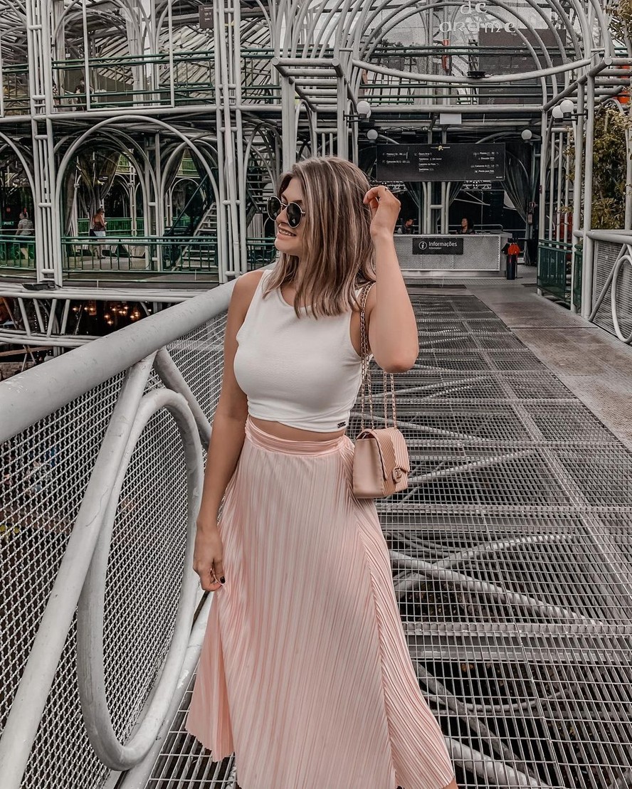 looks com saia midi meia-estação